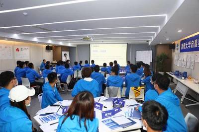 南京市委书记带队观摩抓大项目，物流软件研发成果显著